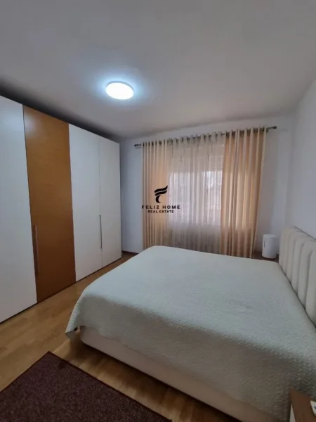 SHITET APARTAMENT,SAUK,450.000 EURO.