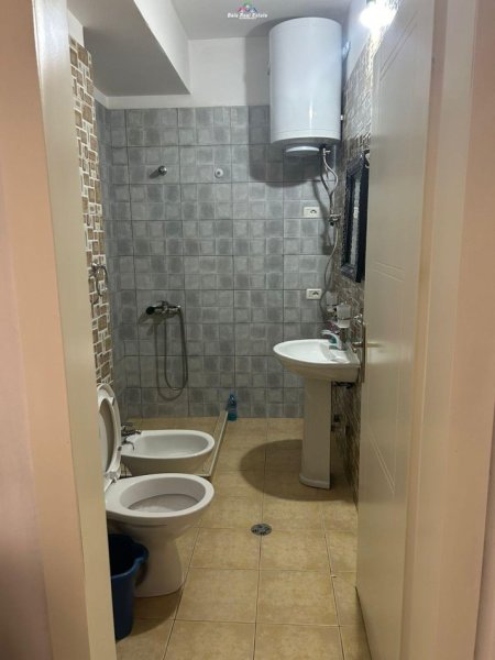 Jepet Me Qera Apartament 2+1 Ne Fresk (ID B220757) Tirane