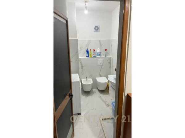 JEPET ME QIRA APARTAMENT 2+1 TE KOMUNA PARISIT