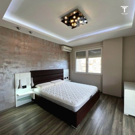 Jepet apartment 2+1 me Qira , Kopshti Zologjik