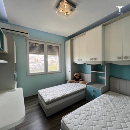 Jepet apartment 2+1 me Qira , Kopshti Zologjik