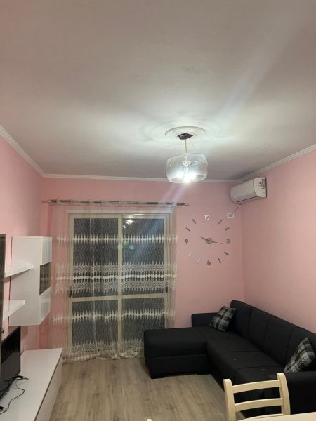 Apartament me qira 1+1 Astir