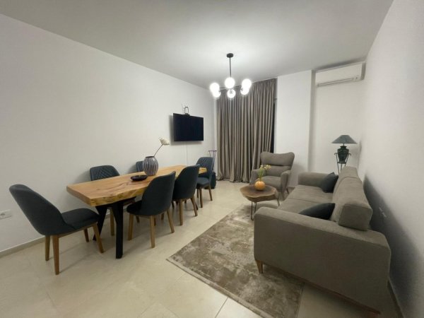 Apartament 2+1 per qera Myslym Shyri