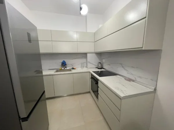 Apartament 2+1 per qera Myslym Shyri