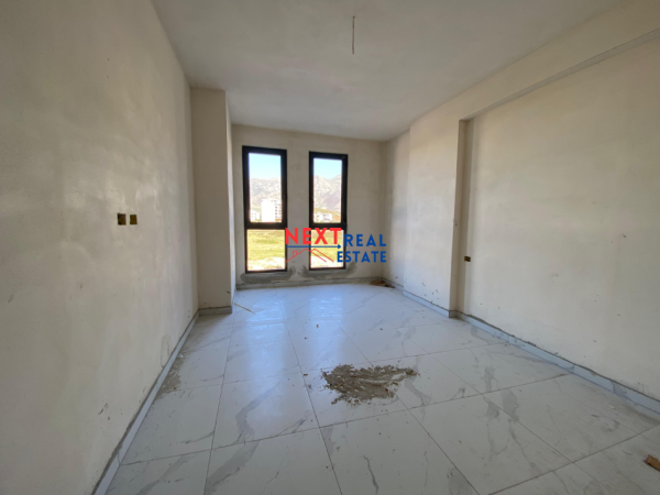 SHITET APARTAMENT 1+1 ME PAMJE ANESORE DETI NE ORIKUM, VLORE