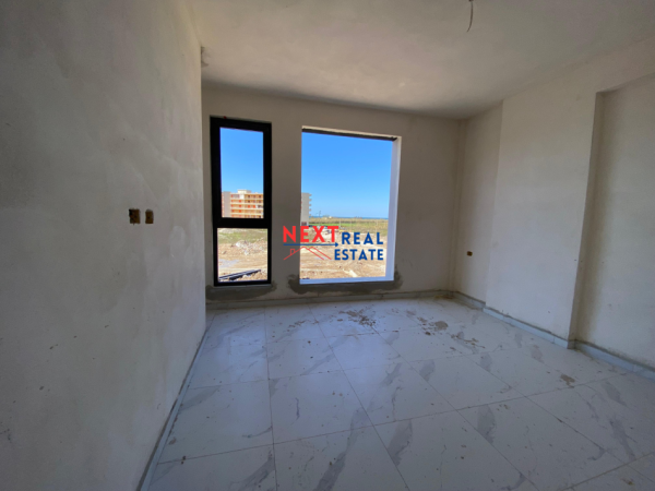 SHITET APARTAMENT 2+1 ME PAMJE DETI NE ORIKUM, VLORE