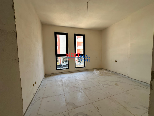 SHITET APARTAMENT 2+1 ME PAMJE DETI NE ORIKUM, VLORE