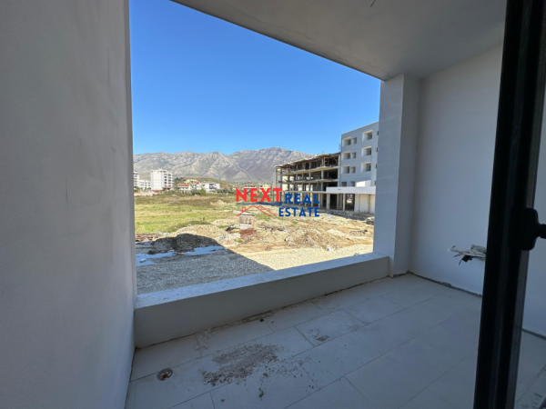 SHITET APARTAMENT 2+1 ME PAMJE DETI NE ORIKUM, VLORE