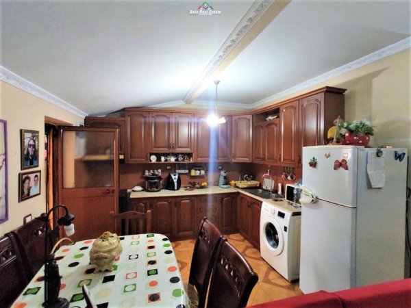 Apartament Me Qera 2+1 Ne Bllok (ID B221197) Tirane.