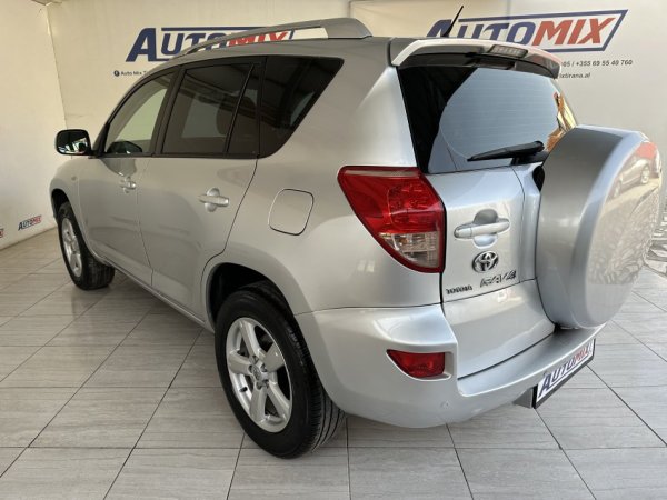 TOYOTA RAV4, VITI 10/2007, AUTOMATIKE, MOTORR 2.0 BENZINE