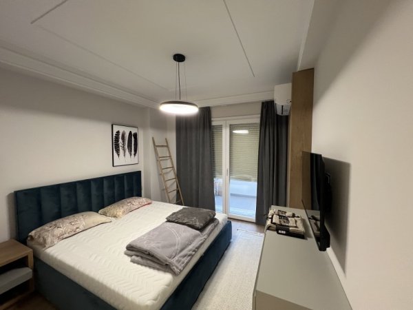 Qera, Apartament 2+1+2 Komuna e Parisit