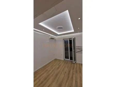 Shitet, Apartament 3+1+2+Depo, në Rrugën Mine Peza, Tiranë. AREA39548