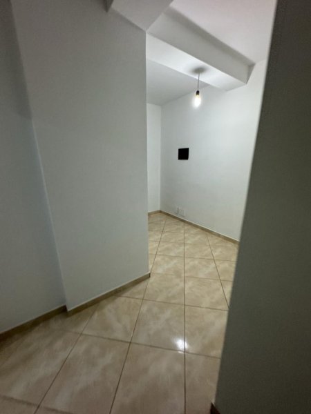 JEPET APARTAMENT ME QIRA ASTIR