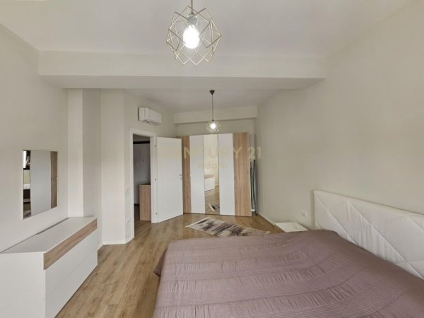 APARTAMENT 1+1+GARAZHD PER QIRA BULEVARDI I RI ASTIR