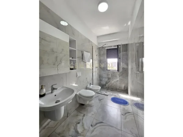 APARTAMENT 1+1+GARAZHD PER QIRA BULEVARDI I RI ASTIR