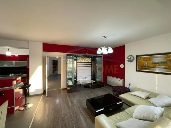 Qera, Apartament 3+1+2 Selvia Tirane