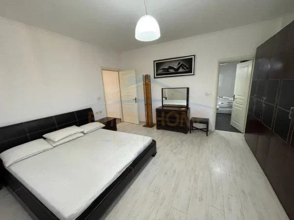 Qera, Apartament 3+1+2 Selvia Tirane