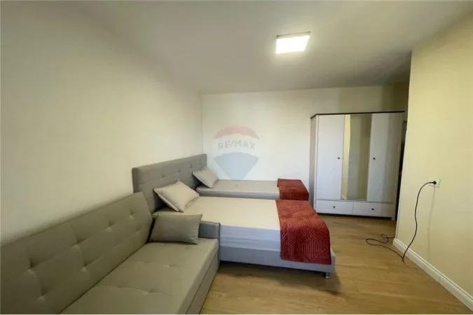 Jepet apartament 1+1 me qera te Shkolla e Baletit, 350 Euro