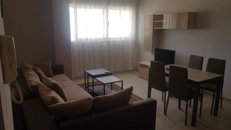 Jepet me qera Apartamenti 1+1 450 euro , Don Bosko prane bankes Credins.