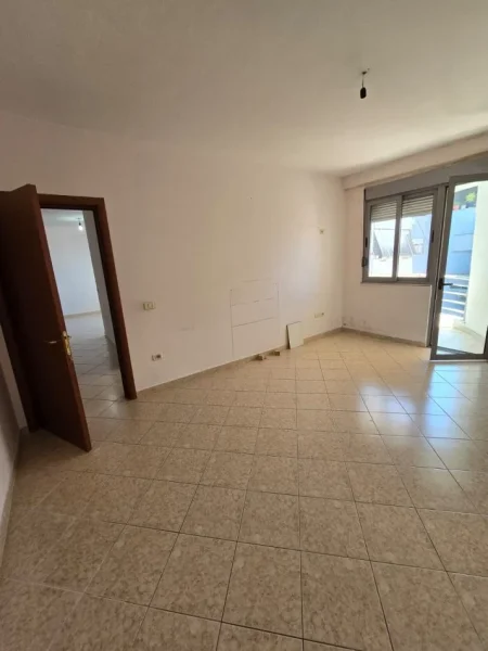 APARTAMENT 2+1 NE SHITJE