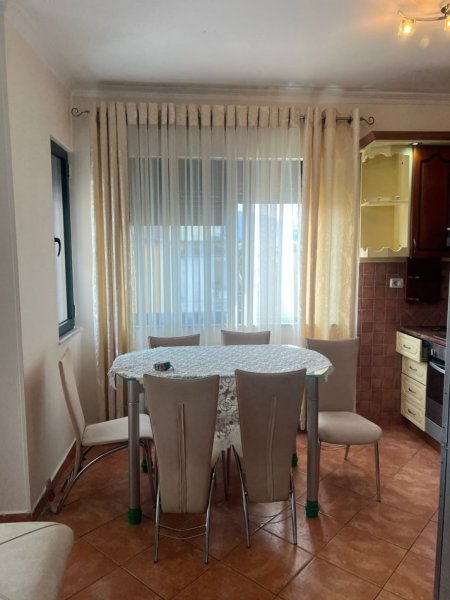 Jepet me qera apartament 2+1 perball Delijorgjit 500eur