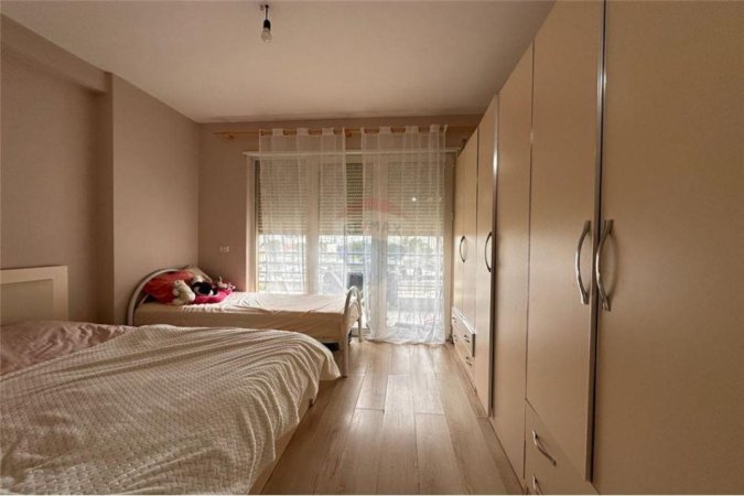 SHITET APARTAMENT 1+1 Te Bulevardi Karl Gega