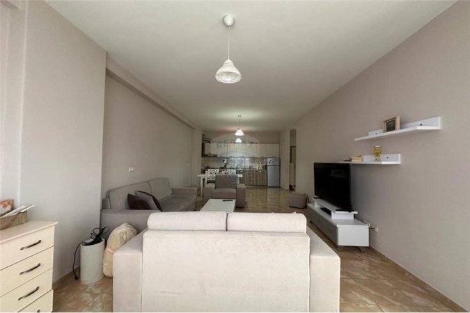 SHITET APARTAMENT 1+1 Te Bulevardi Karl Gega