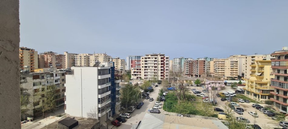 Vlorë, Shitet Apartament 2+1+2, Pran Skelës