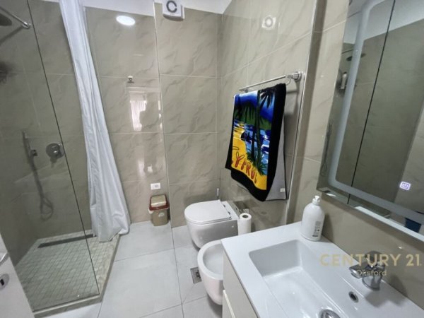 TEK MYSLYM SHYRI APARTAMENT 2+1 PER QIRA!