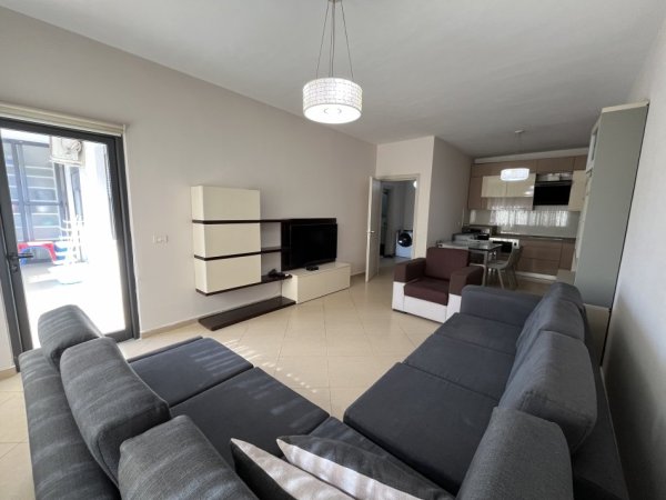 QIRA, APARTAMENT 2+1+2, UNAZA E RE ASTIR