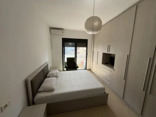 QIRA, APARTAMENT 2+1+2, UNAZA E RE ASTIR