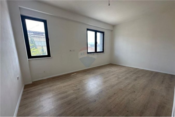 SHESIM APARTAMENT 3+1+2 RRUGA JORDAN MISJA!