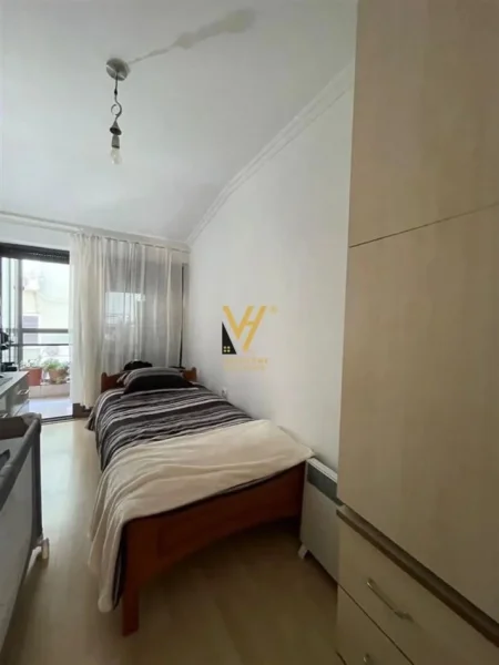 SHITET APARTAMENT 2+1+2+BLK TEK ISH BLLOKU 336.000 EURO