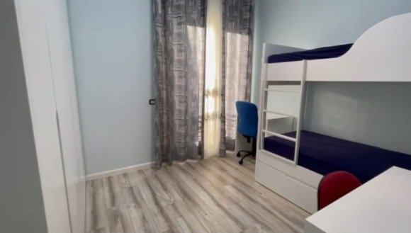 Shitet apartament 2+1 te Kompleksi Delijorgji, Rruga e Kavajes.📍