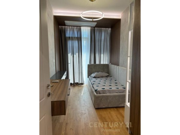 Apartament 3+1+1 Post Parkimi Tek Rezidenca " Lake View"!