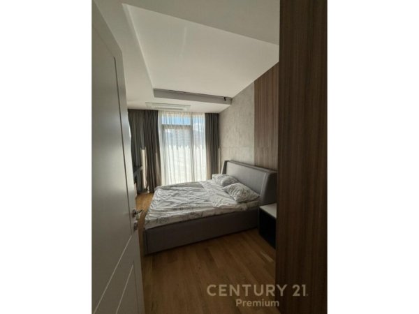 Apartament 3+1+1 Post Parkimi Tek Rezidenca " Lake View"!