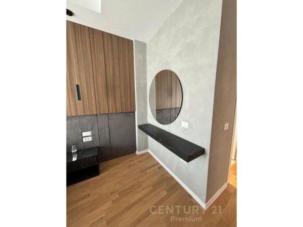 Apartament 3+1+1 Post Parkimi Tek Rezidenca " Lake View"!