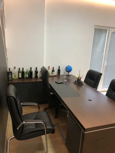 Tirane,Ambient me #Qira (Afer Liqenit te Thate )