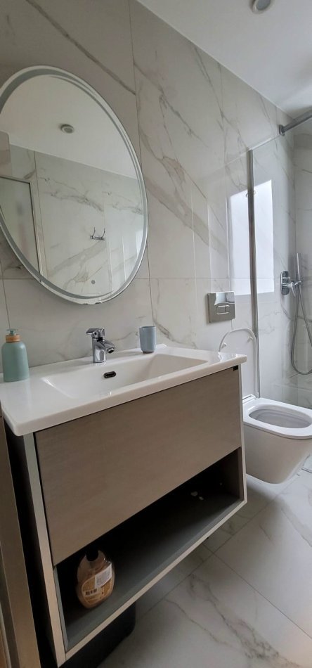 Tirane, Apartament me#Qira (21 Dhjetori)