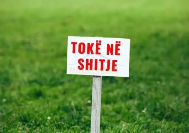 Shes truall 300m2+1500 m2toke me shtepi ne Tagan(Petrele), 100'000 Euro