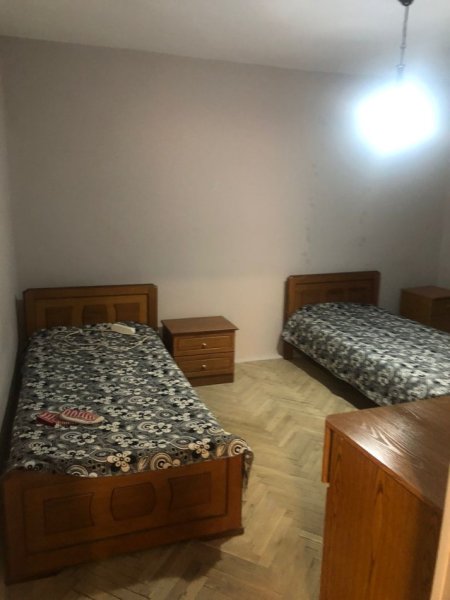 JEPET ME QERA APARTAMENT 2+1 400 EURO RR FERIT XHAJKO. STC TRENIT