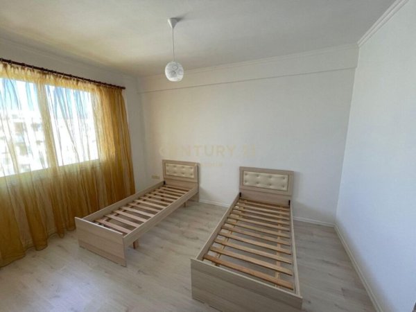 SHITET APARTAMENT 2+1 NE UNAZEN E RE  !