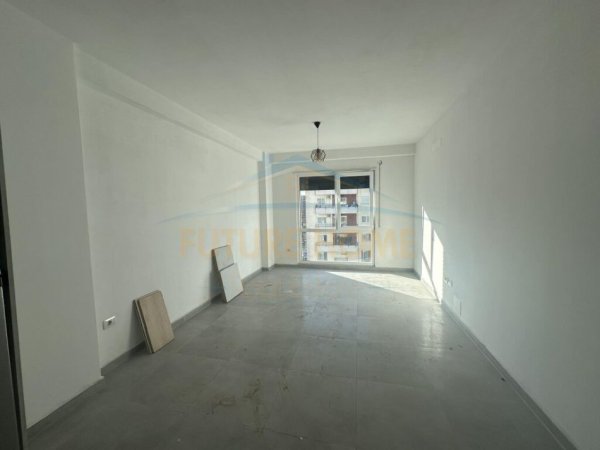 Qera, Apartament 1+1, Unaza e Re. UNA39579