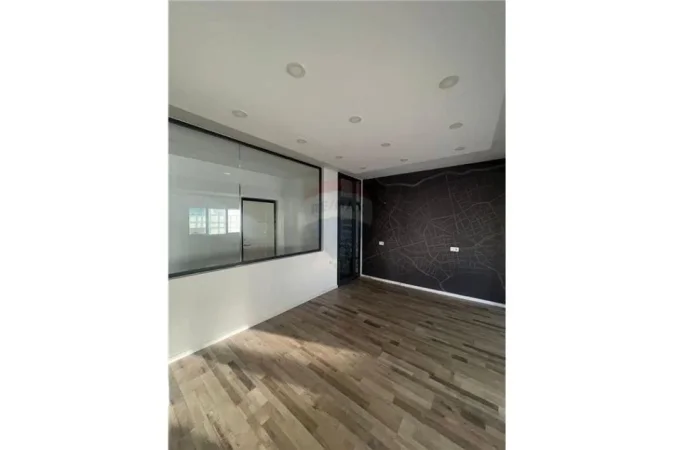 Zyre me qira te Sheshi Wilson!