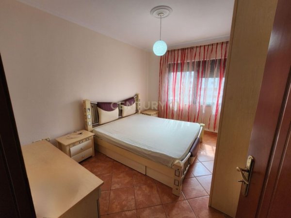 Apartament 2+1 me qira përballë Delijorgjit tek Ish Stacioni i Fundit i Tiranës së Re.