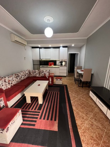 Jepet me qera apartament 1+1 ne Allias