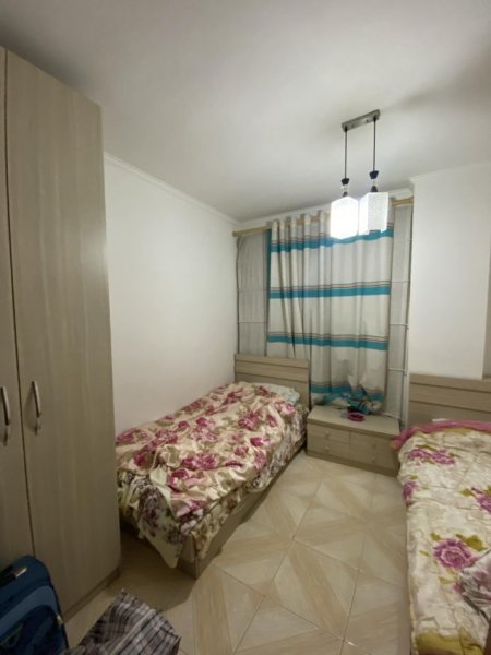 Apartament 2+1 me Ballkon QERA - 400 mije Lek