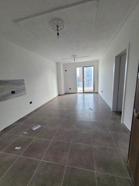 Shitet, Apartament 2+1, Fusha e Aviacionit, Tiranë.