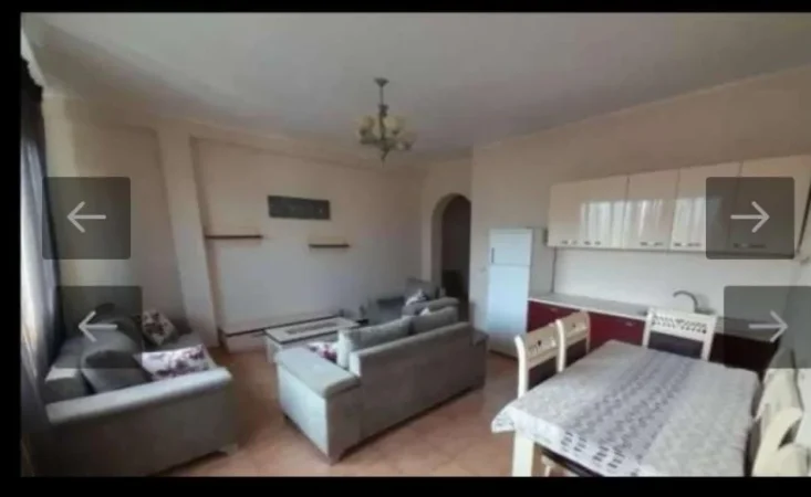 Jepet me qera shtepi  2+1  ne Astir