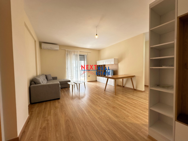 SHITET APARTAMENT 2+1 NE VLORE